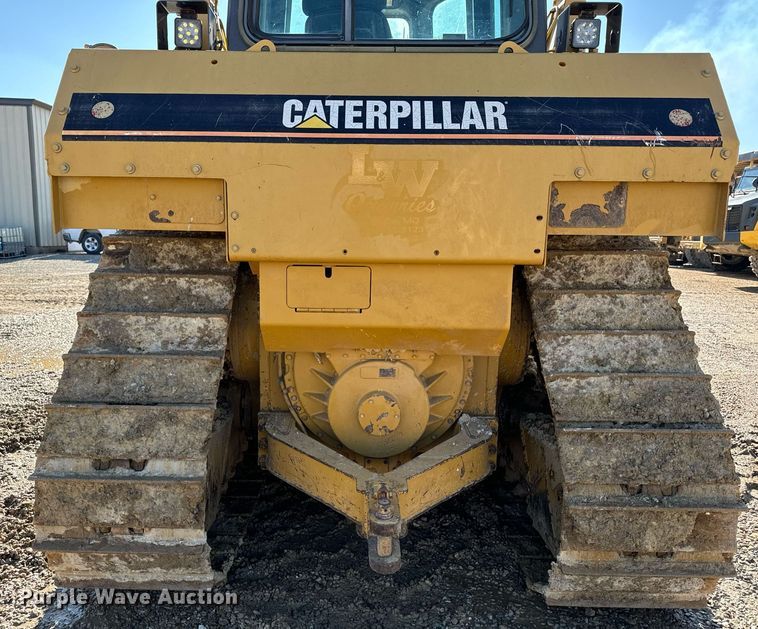 image for item DW2414 2004 Caterpillar D6R XL dozer