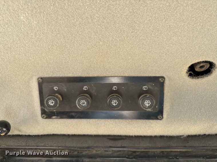 image for item DW2414 2004 Caterpillar D6R XL dozer