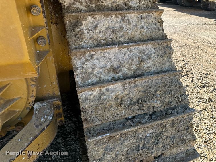 image for item DW2414 2004 Caterpillar D6R XL dozer