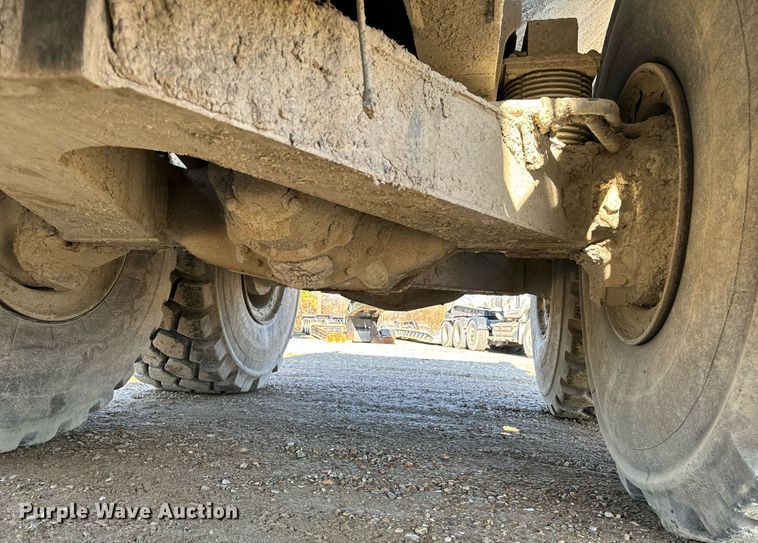 image for item DW2415 2014 Komatsu HM400-3 haul truck