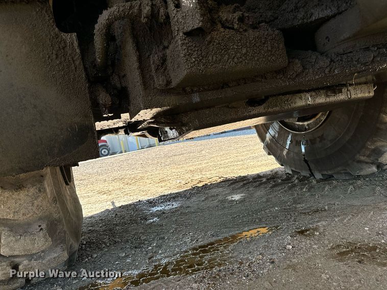 image for item DW2415 2014 Komatsu HM400-3 haul truck