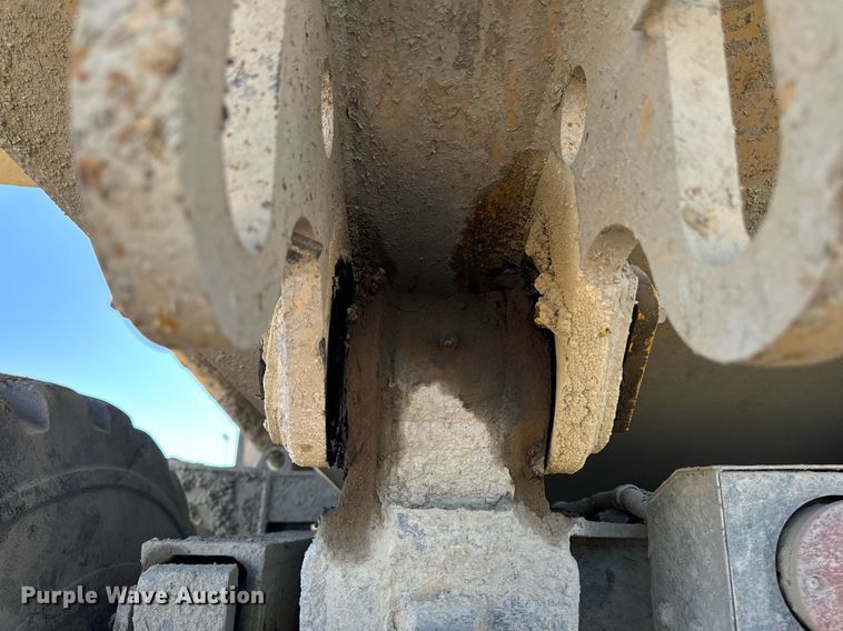 image for item DW2415 2014 Komatsu HM400-3 haul truck