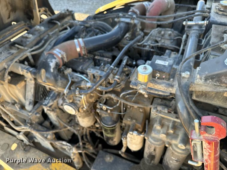 image for item DW2415 2014 Komatsu HM400-3 haul truck