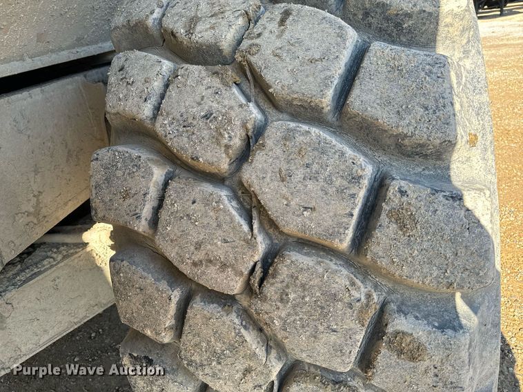 image for item DW2415 2014 Komatsu HM400-3 haul truck