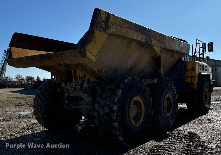 image for item DW2416 2013 Komatsu HM400-3 haul truck