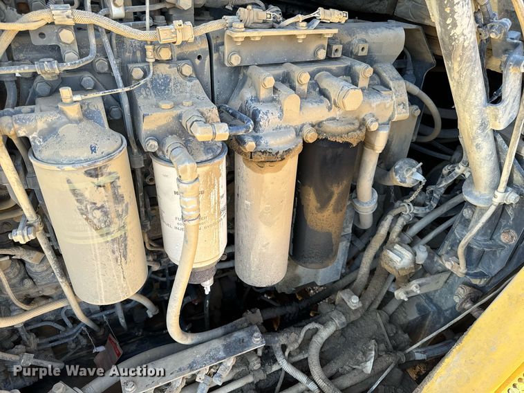 image for item DW2416 2013 Komatsu HM400-3 haul truck