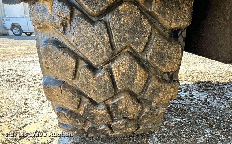 image for item DW2416 2013 Komatsu HM400-3 haul truck