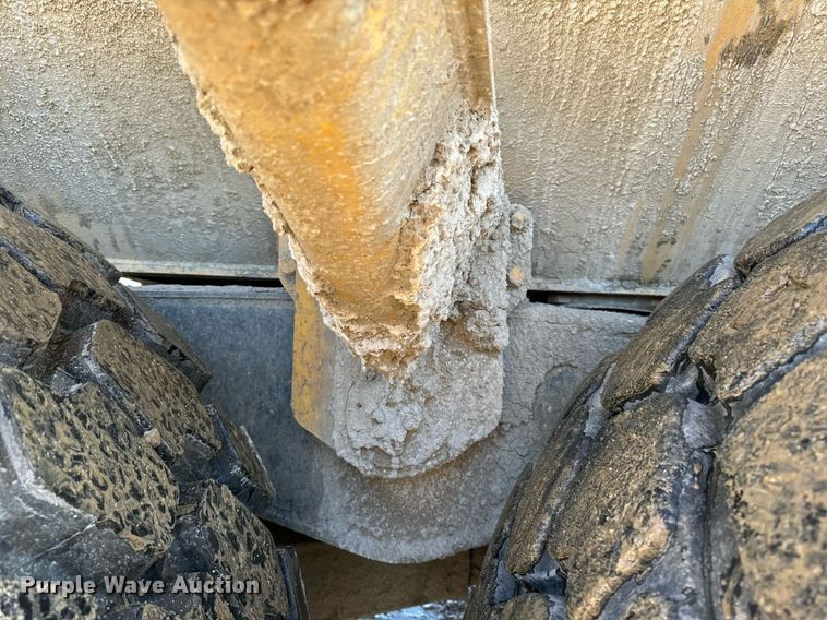 image for item DW2416 2013 Komatsu HM400-3 haul truck