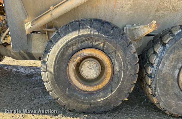 image for item DW2416 2013 Komatsu HM400-3 haul truck