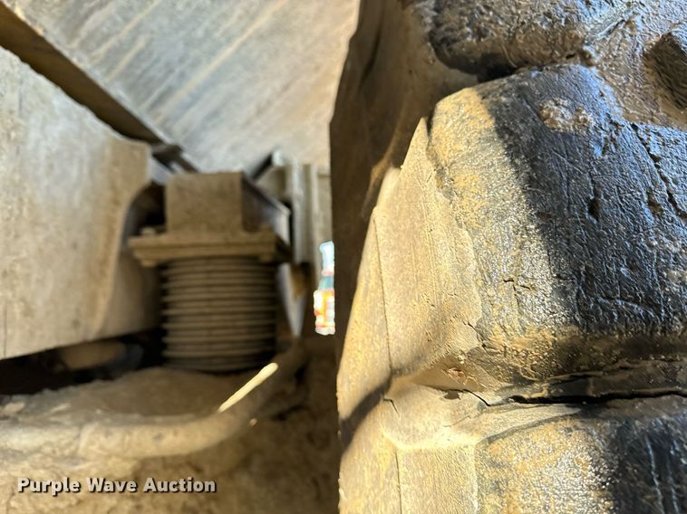 image for item DW2416 2013 Komatsu HM400-3 haul truck