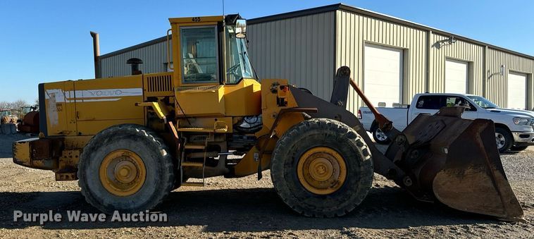 image for item DW2417 1998 Volvo L120C wheel loader