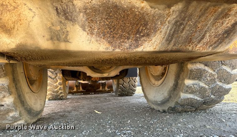 image for item DW2417 1998 Volvo L120C wheel loader