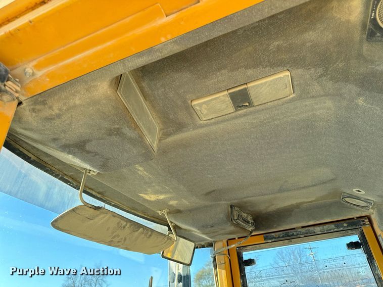 image for item DW2417 1998 Volvo L120C wheel loader