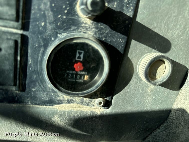 image for item DW2417 1998 Volvo L120C wheel loader