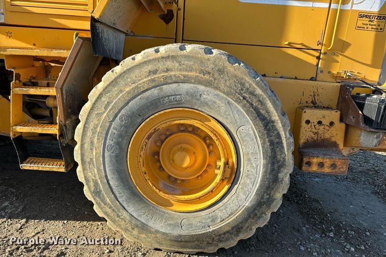 image for item DW2417 1998 Volvo L120C wheel loader