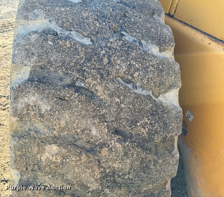 image for item DW2417 1998 Volvo L120C wheel loader