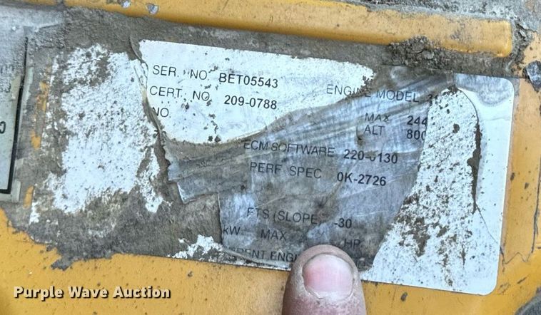 image for item DW2418 2004 Caterpillar 740 haul truck