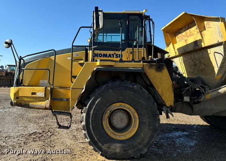 image for item DW2419 2015 Komatsu HM400-3 haul truck