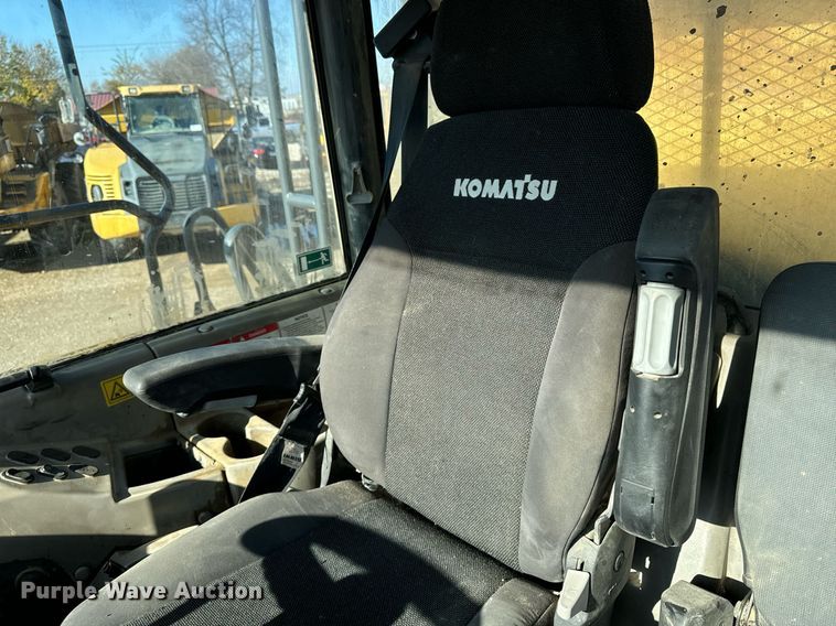 image for item DW2419 2015 Komatsu HM400-3 haul truck