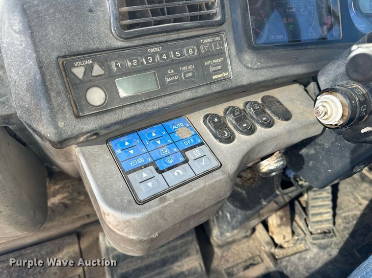 image for item DW2419 2015 Komatsu HM400-3 haul truck