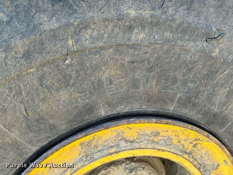 image for item DW2419 2015 Komatsu HM400-3 haul truck