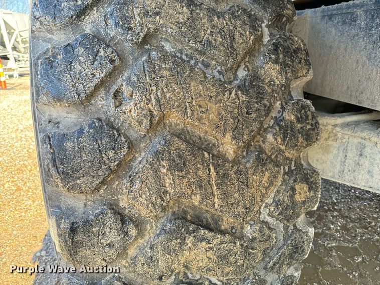 image for item DW2419 2015 Komatsu HM400-3 haul truck