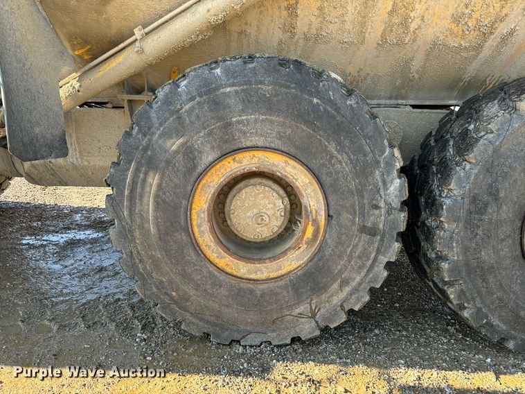 image for item DW2419 2015 Komatsu HM400-3 haul truck