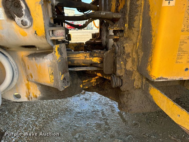image for item DW2420 2006 Volvo L330E wheel loader
