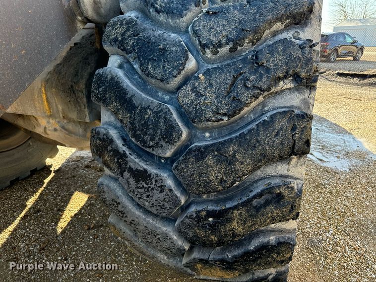 image for item DW2420 2006 Volvo L330E wheel loader