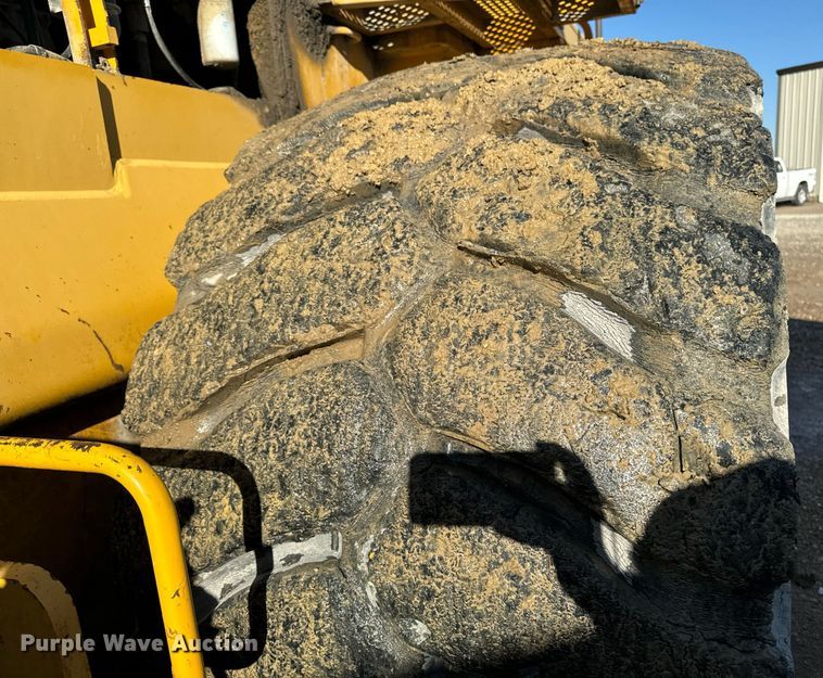 image for item DW2420 2006 Volvo L330E wheel loader