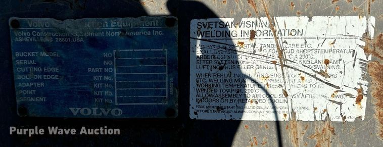 image for item DW2420 2006 Volvo L330E wheel loader