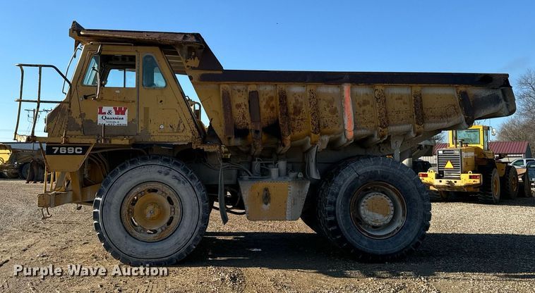 image for item DW2421 1986 Caterpillar 769C haul truck