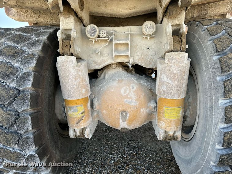 image for item DW2421 1986 Caterpillar 769C haul truck