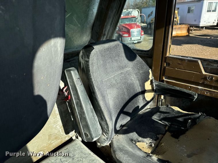 image for item DW2421 1986 Caterpillar 769C haul truck