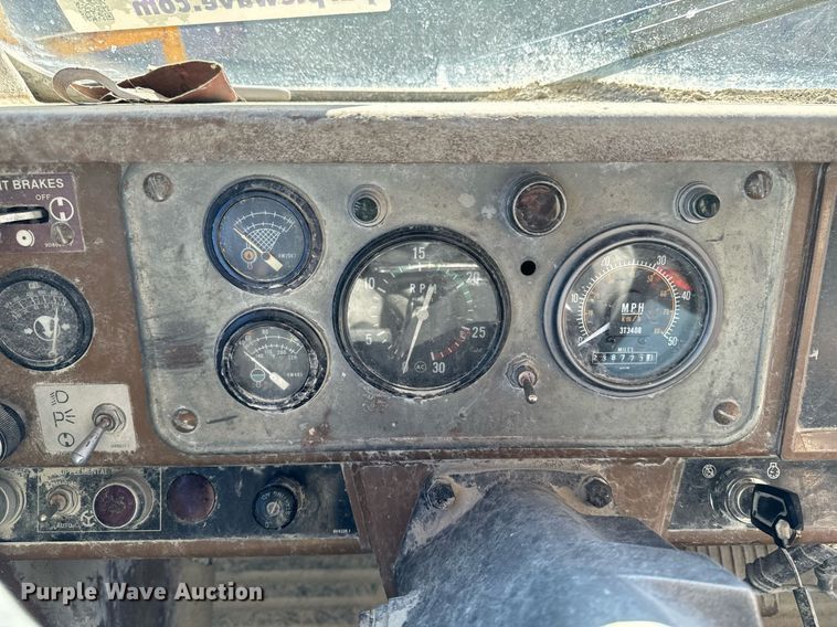 image for item DW2421 1986 Caterpillar 769C haul truck