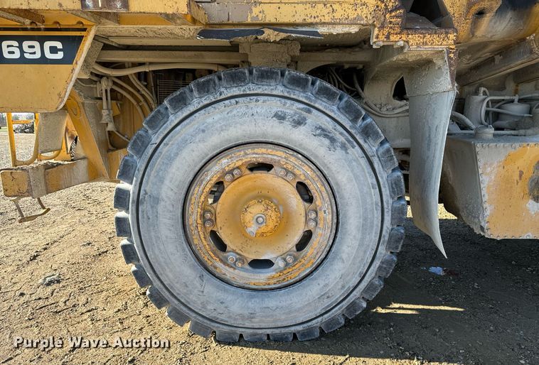 image for item DW2421 1986 Caterpillar 769C haul truck