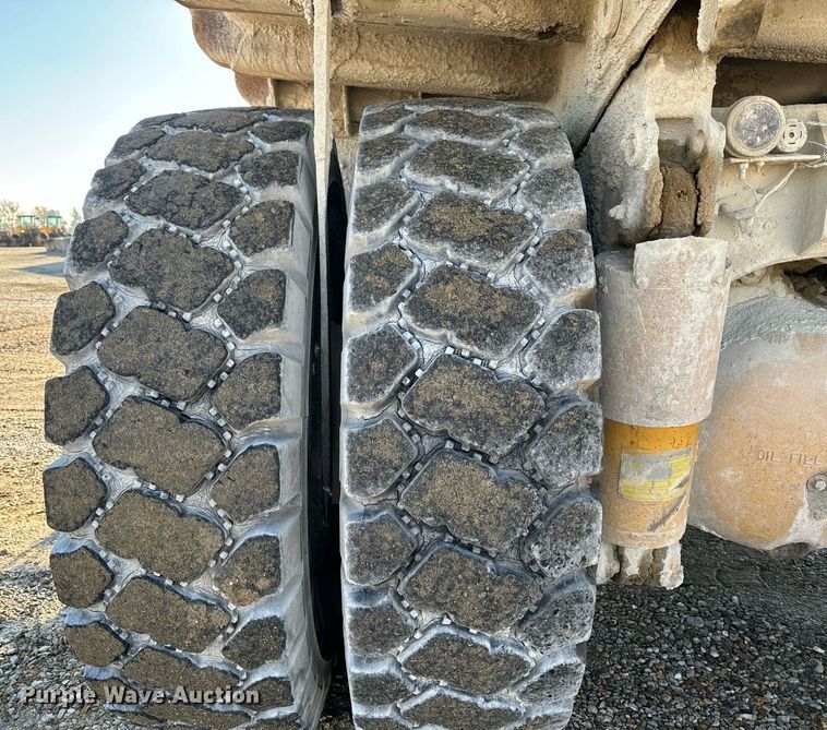 image for item DW2421 1986 Caterpillar 769C haul truck