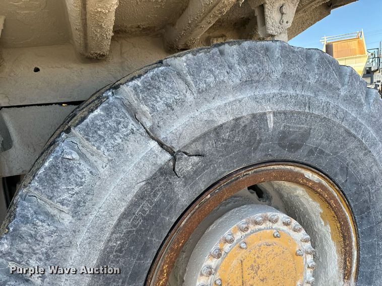 image for item DW2421 1986 Caterpillar 769C haul truck