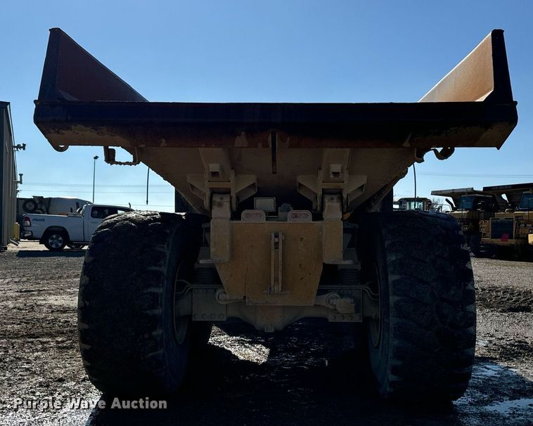 image for item DW2422 2000 Volvo A40 haul truck