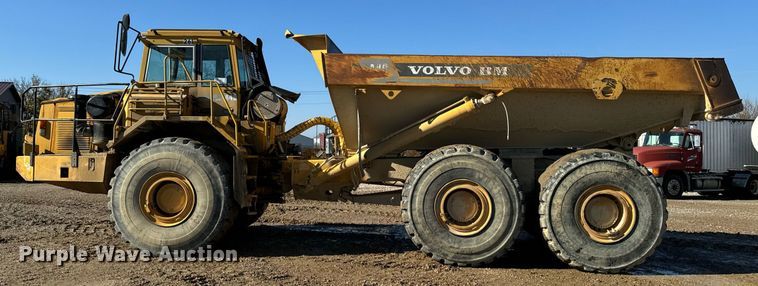 image for item DW2422 2000 Volvo A40 haul truck