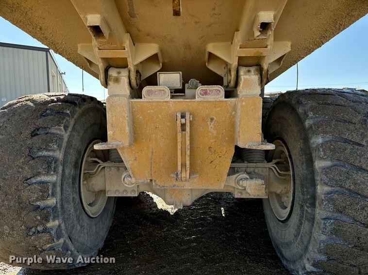 image for item DW2422 2000 Volvo A40 haul truck