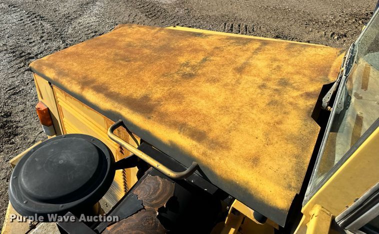 image for item DW2422 2000 Volvo A40 haul truck