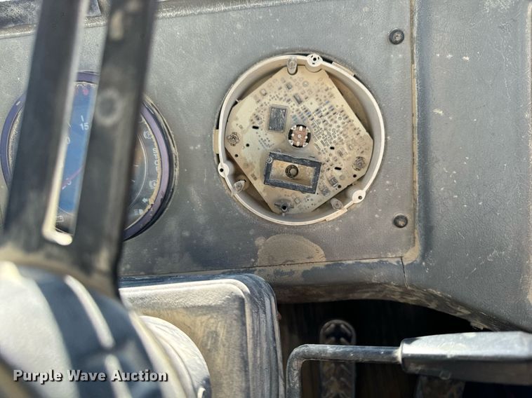 image for item DW2422 2000 Volvo A40 haul truck