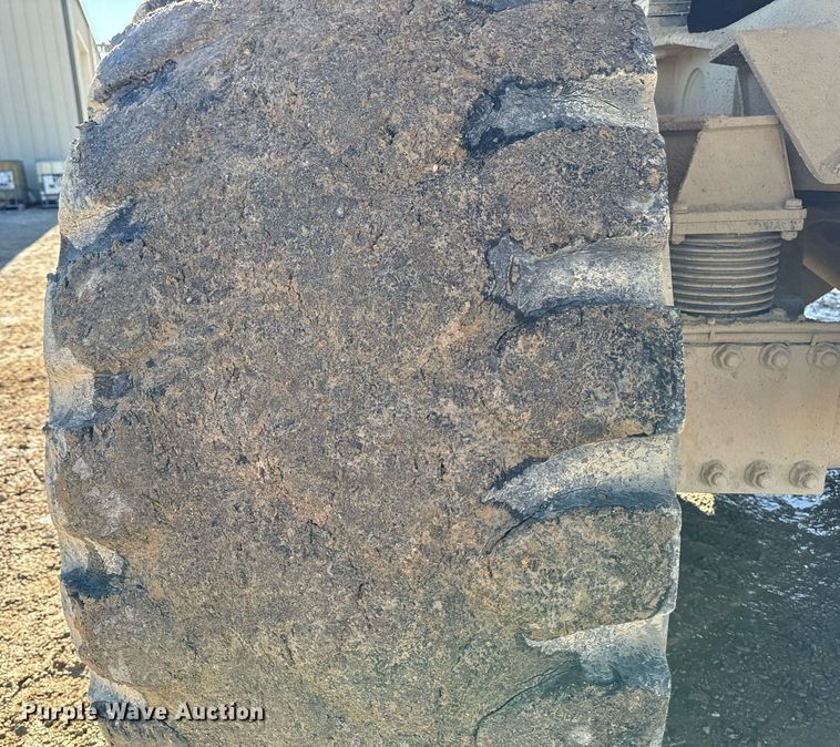 image for item DW2422 2000 Volvo A40 haul truck