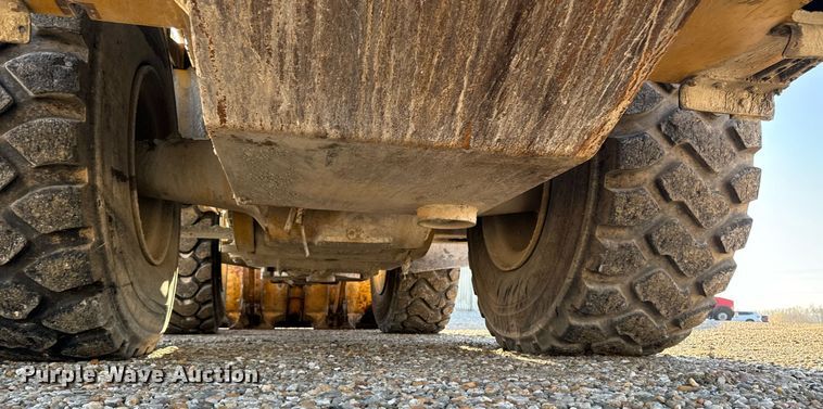 image for item DW2423 2006 Caterpillar 972H wheel loader