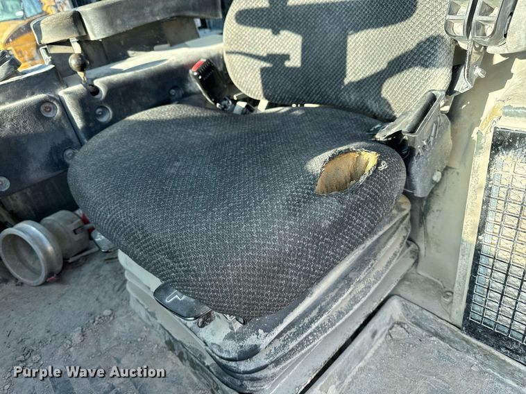 image for item DW2423 2006 Caterpillar 972H wheel loader