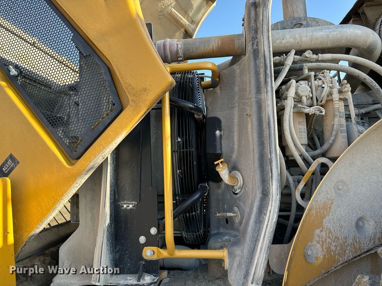 image for item DW2423 2006 Caterpillar 972H wheel loader