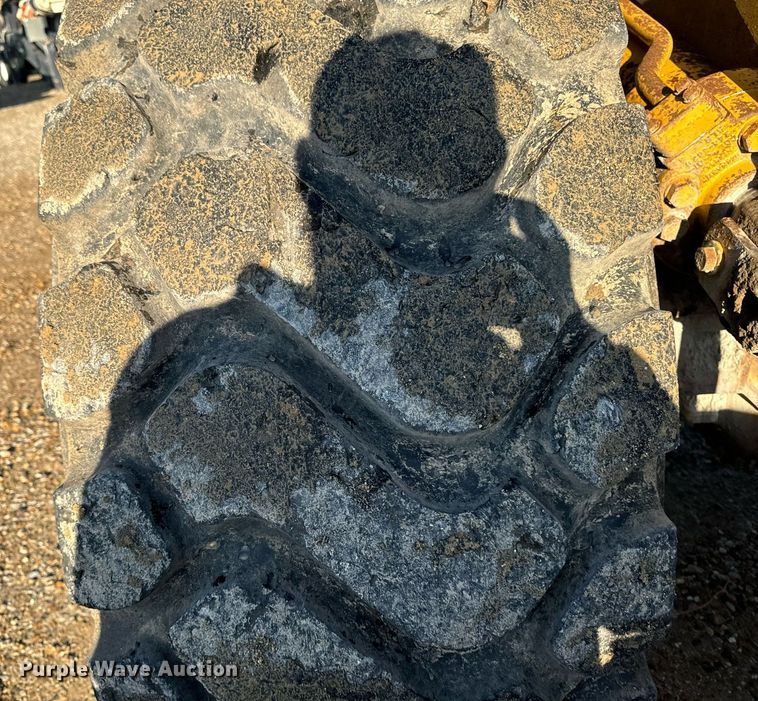 image for item DW2423 2006 Caterpillar 972H wheel loader