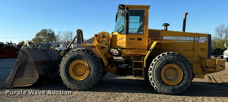 image for item DW2427 2000 Volvo L120C wheel loader