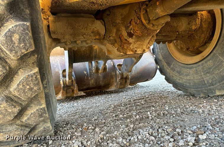 image for item DW2427 2000 Volvo L120C wheel loader